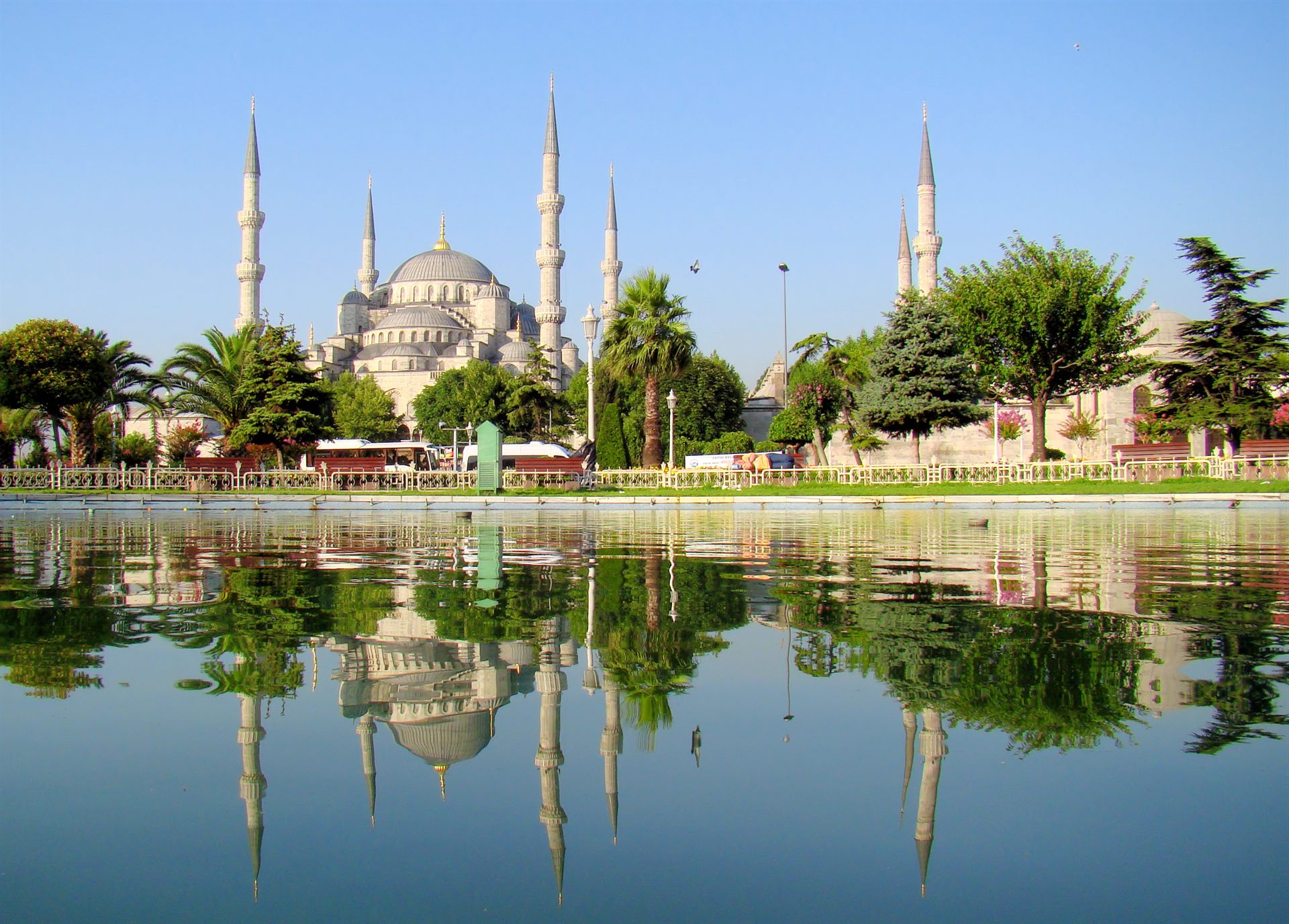 La Mezquita Azul de Estambul al atardecer